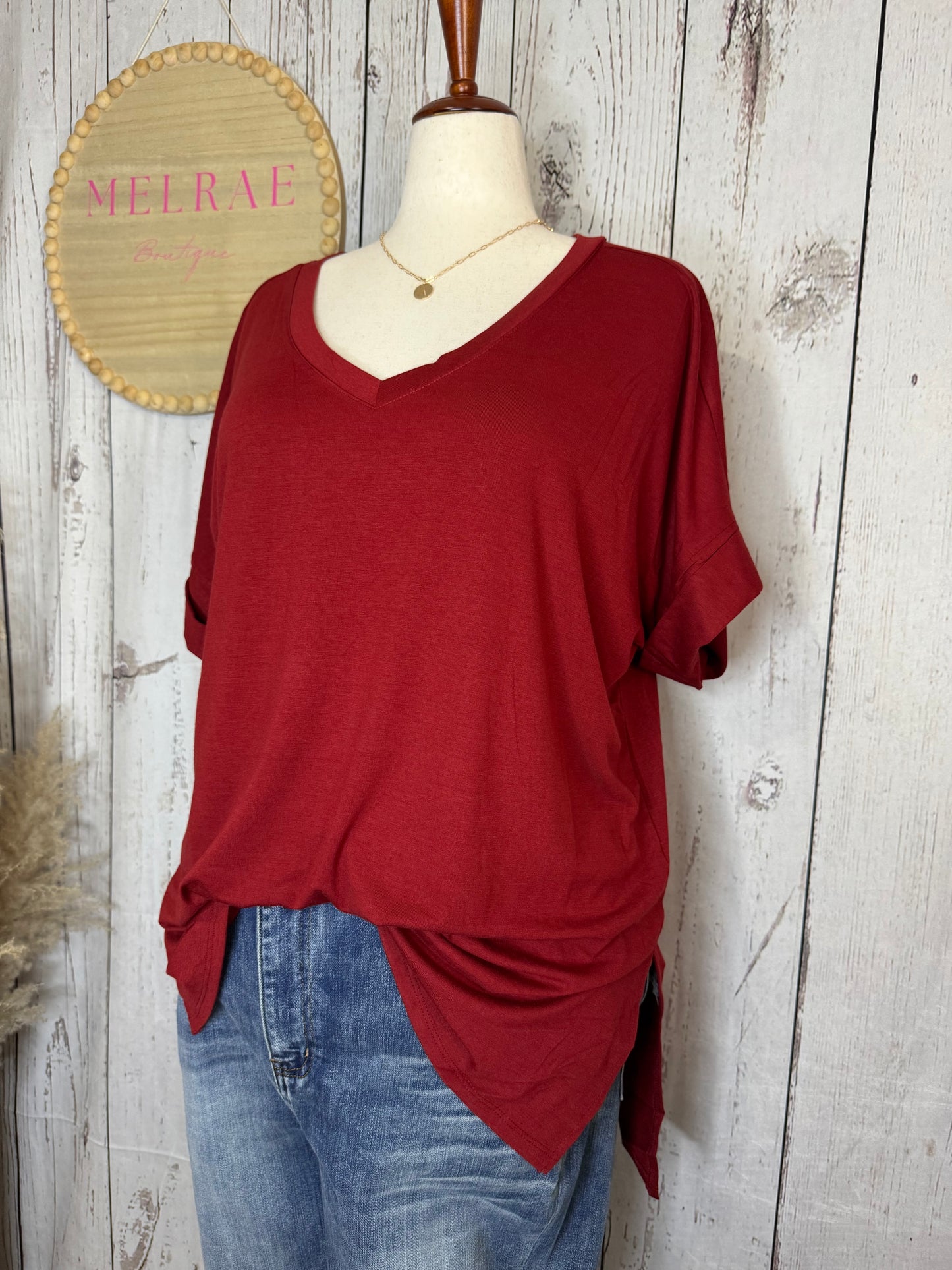 LAURA Plus Rolled Sleeve V-Neck Side Slit Hi-Low Hem